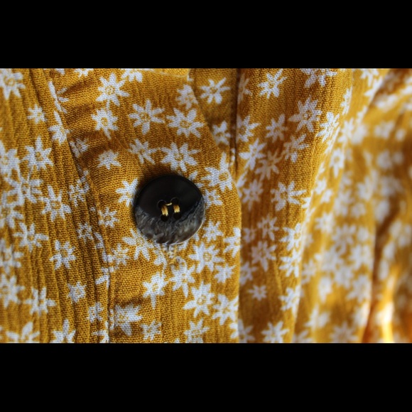 (8 for $20) 💛JODIFL Sweetheart Blouse - Picture 5 of 8